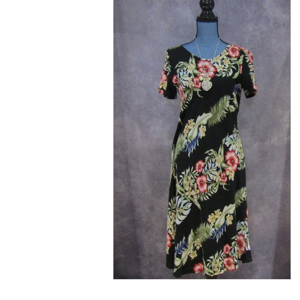 Hibiscus Collection Made in Hawaii Floral Dress M